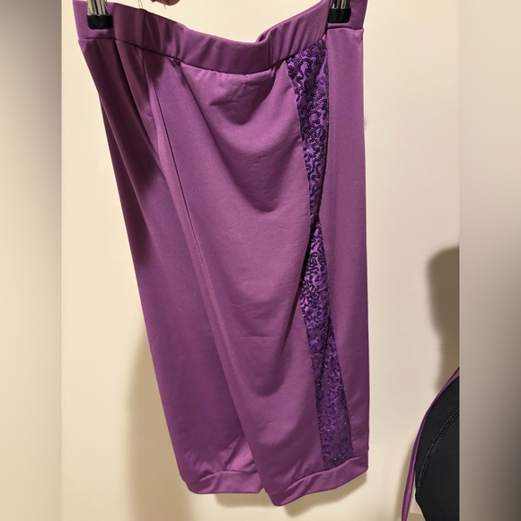 NWT Laylas Dance Costumes L2690 - UPTOWN FUNK - Picture 7 of 8